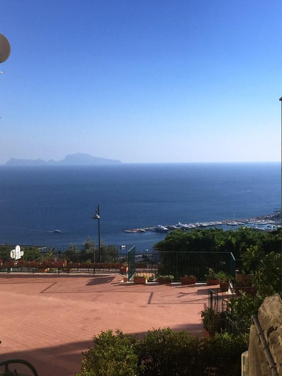 Bed and Breakfast Casa Di Erminia à Naples Extérieur photo